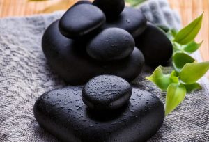 Firefly basalt stenen op een handdoek 36188